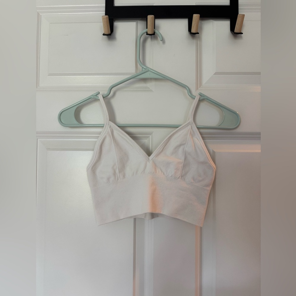 ALO Yoga Cream Tank Top